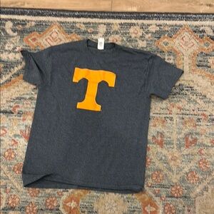 Tennessee Tshirt
Size m